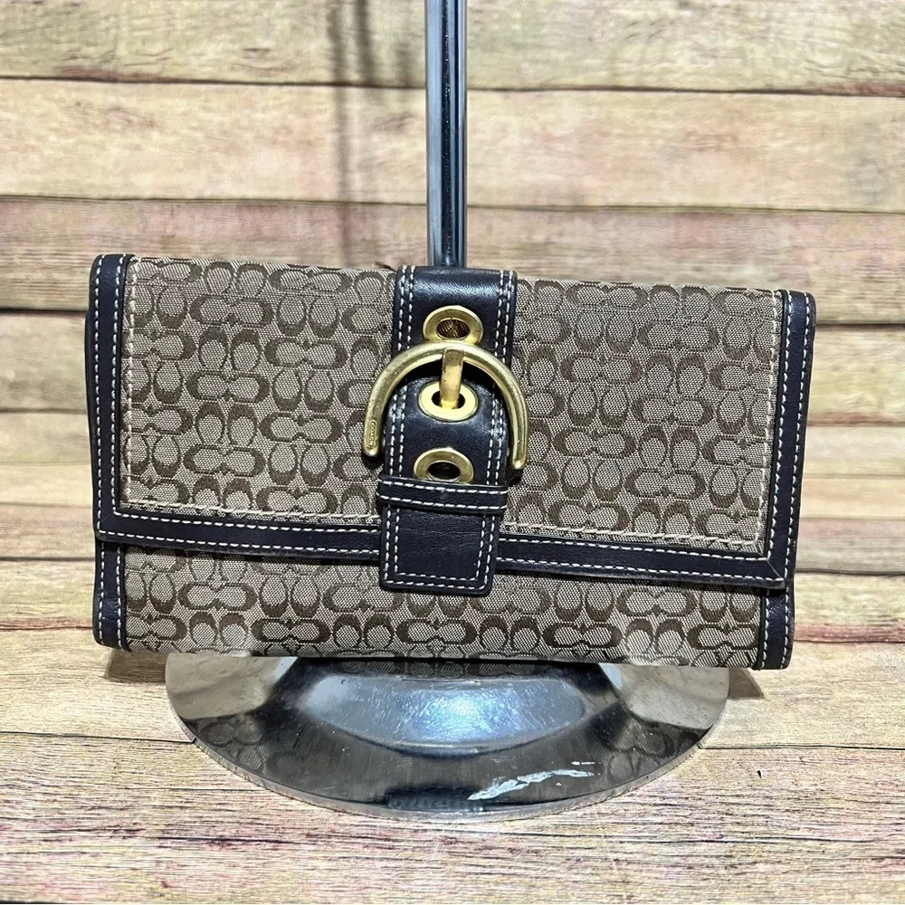 Coach Signature Wallet